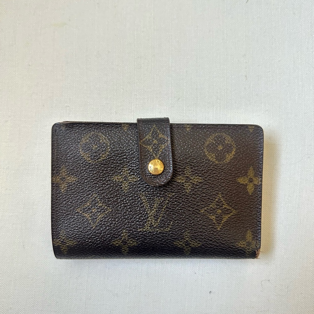 LOUIS VUITTON Vintage French Kisslock Wallet | Monogram